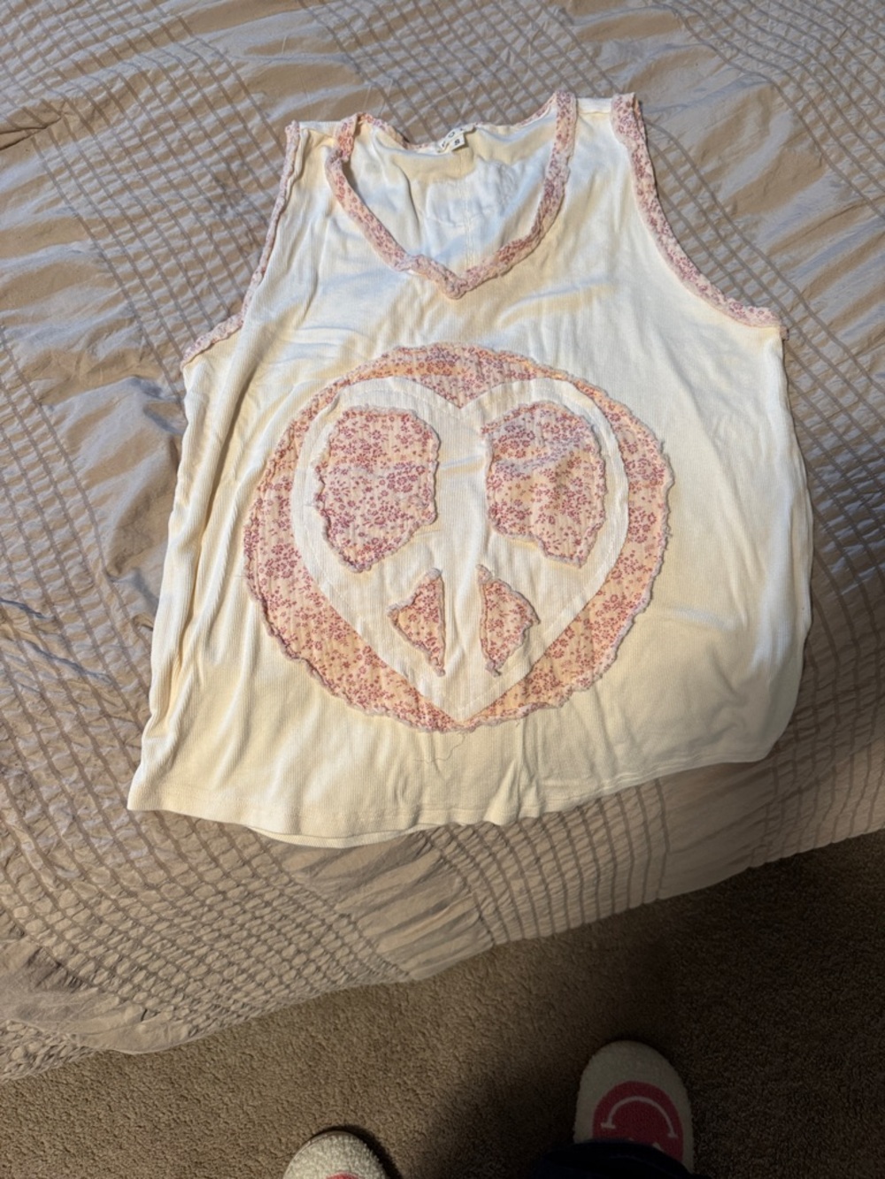 POL Women's Cream Tank Top with Pink Floral Peace Sign